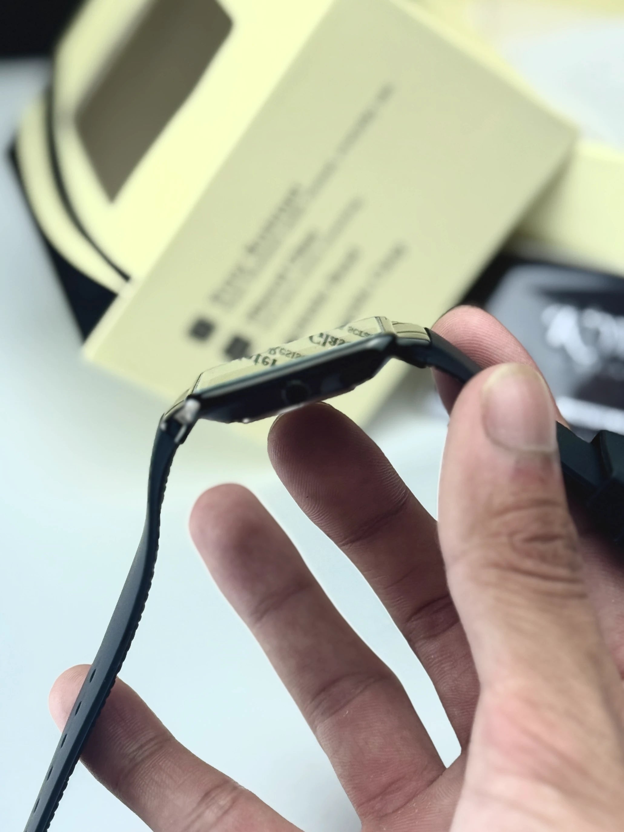 KWC K-803 | Modern Square Rubber Strap Watch