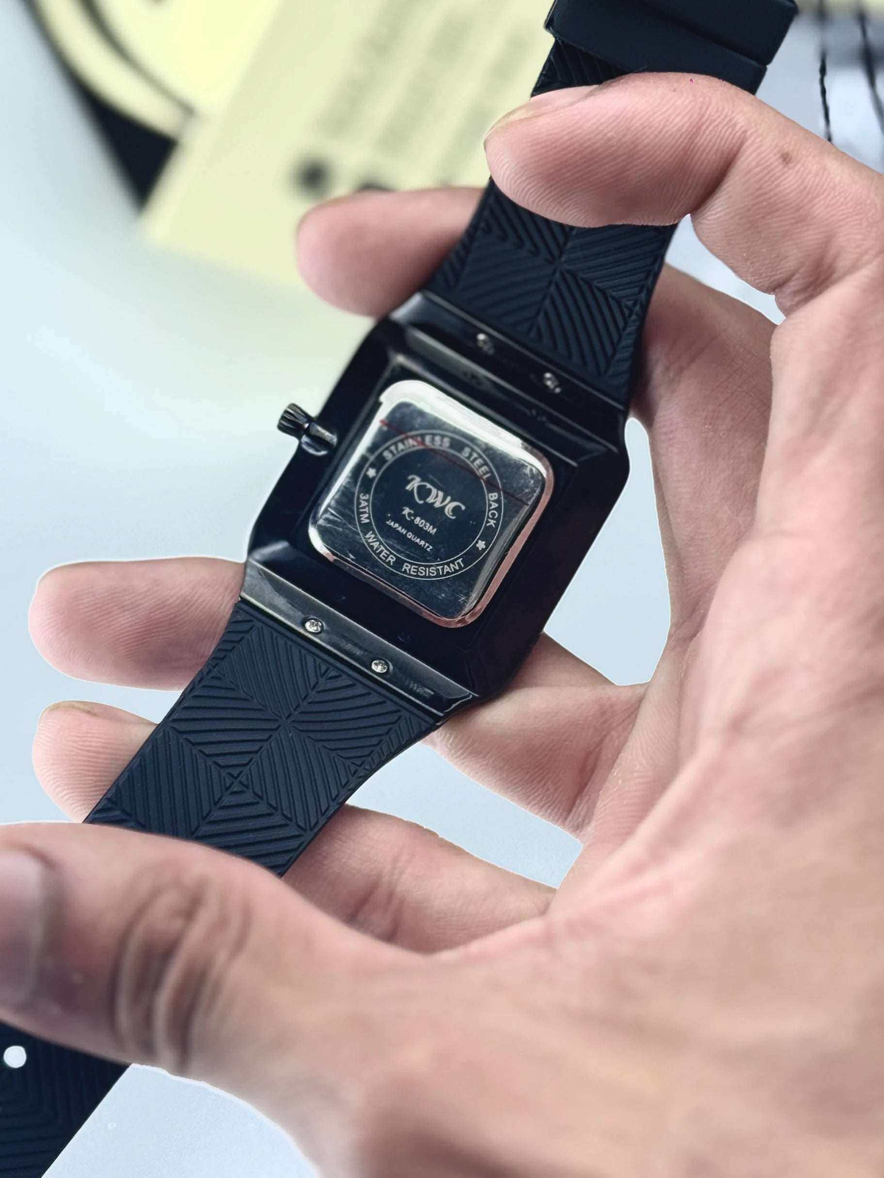 KWC K-803 | Modern Square Rubber Strap Watch