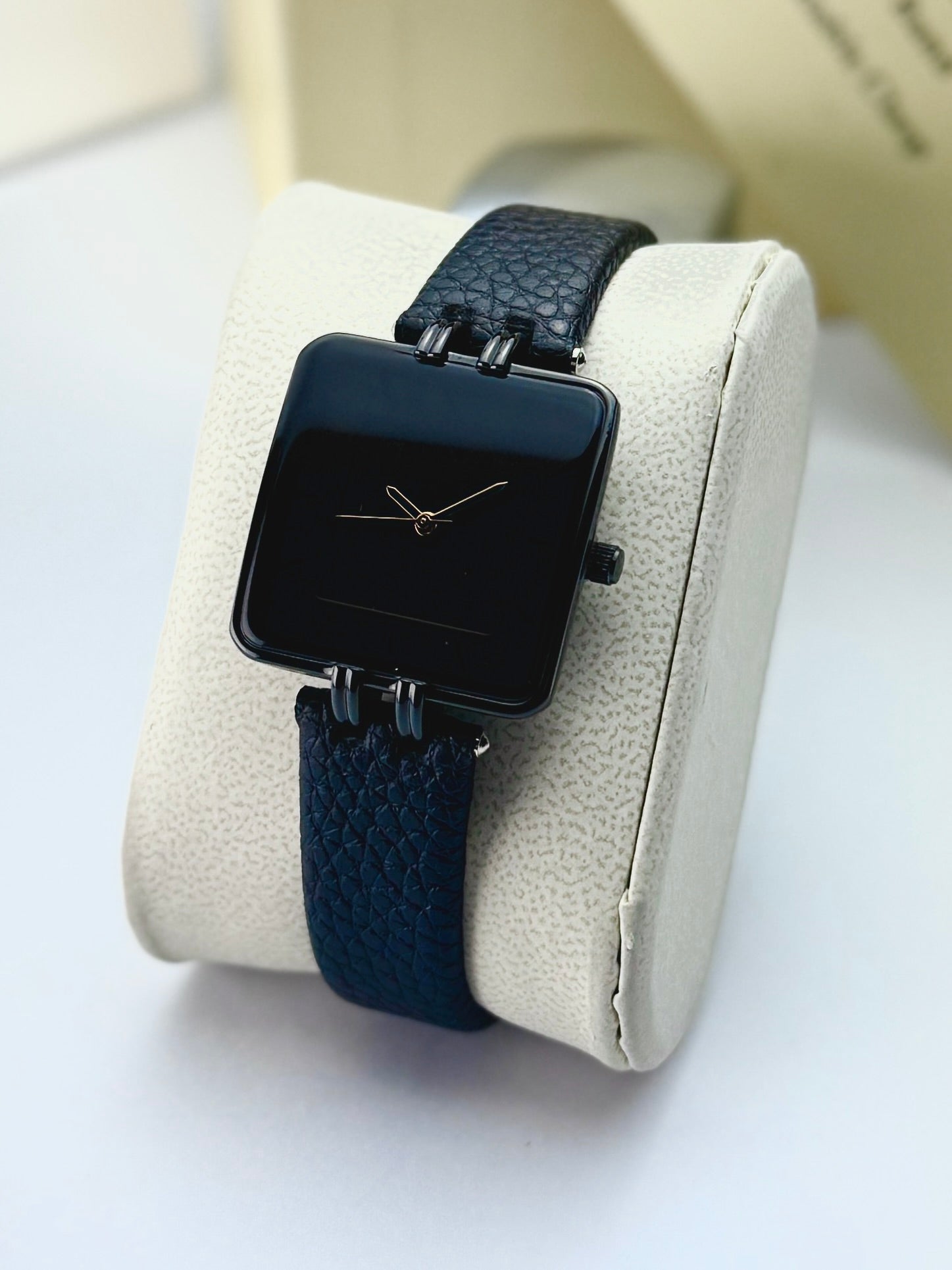 KWC K-204 Ladies | Elegant Square Minimalist Leather Watch