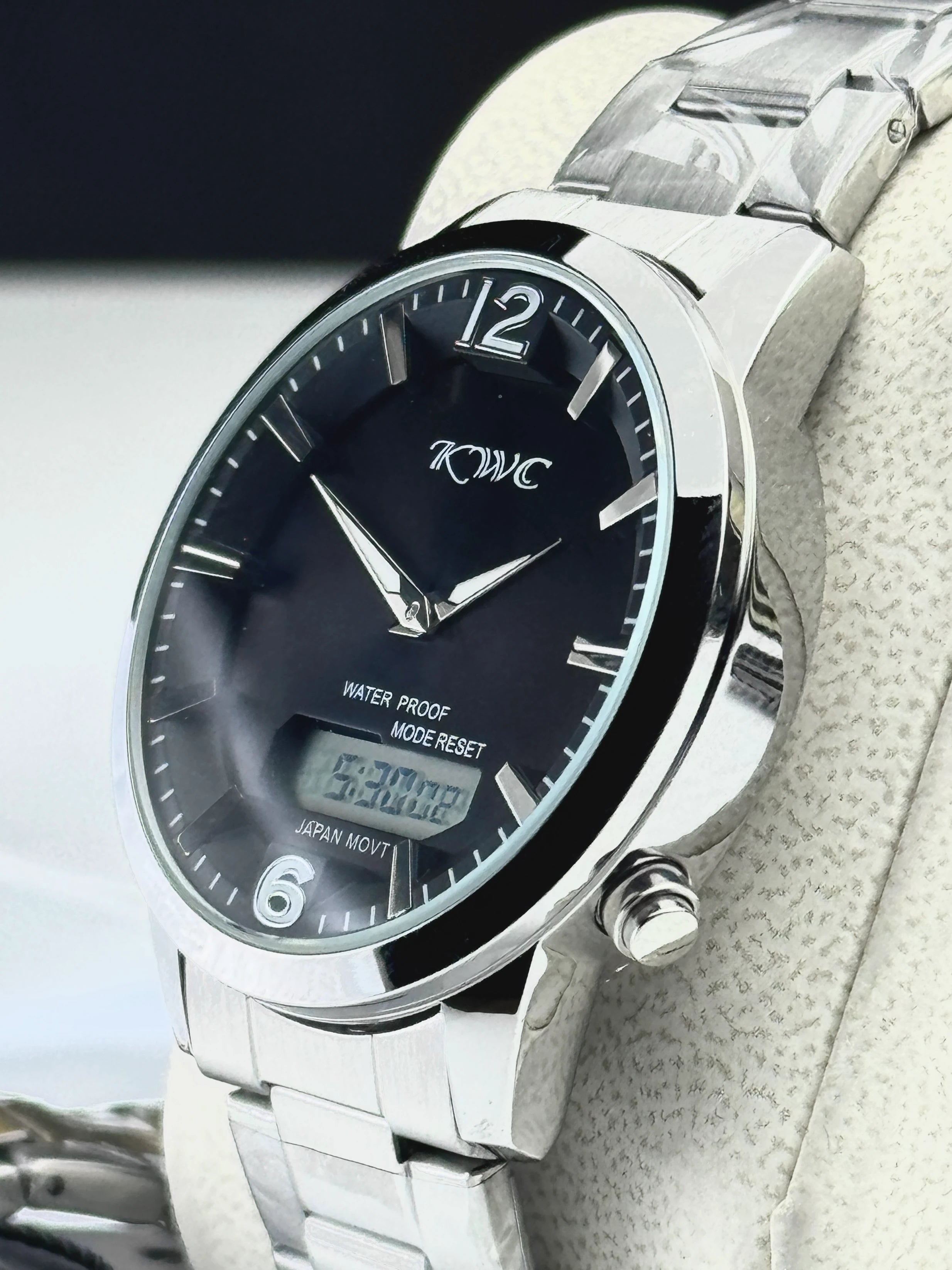 KWC K-365 Ana-Digi | Dual-Display Metallic Watch ( Silver and Black )